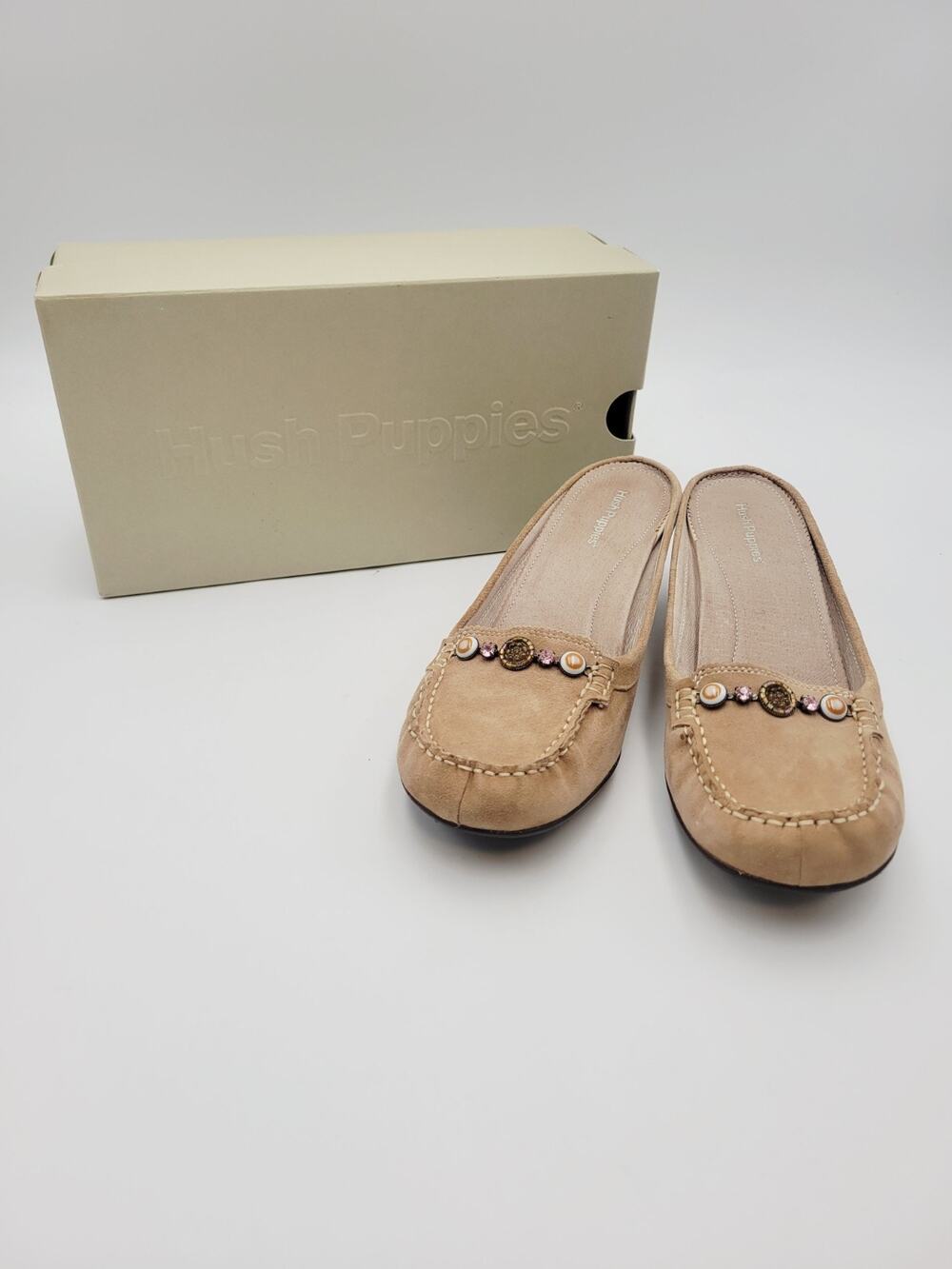 HUSH PUPPIES Slip On Mule Beige Suede Moccasin Loafer Kitten Heel Women Sz 8 M